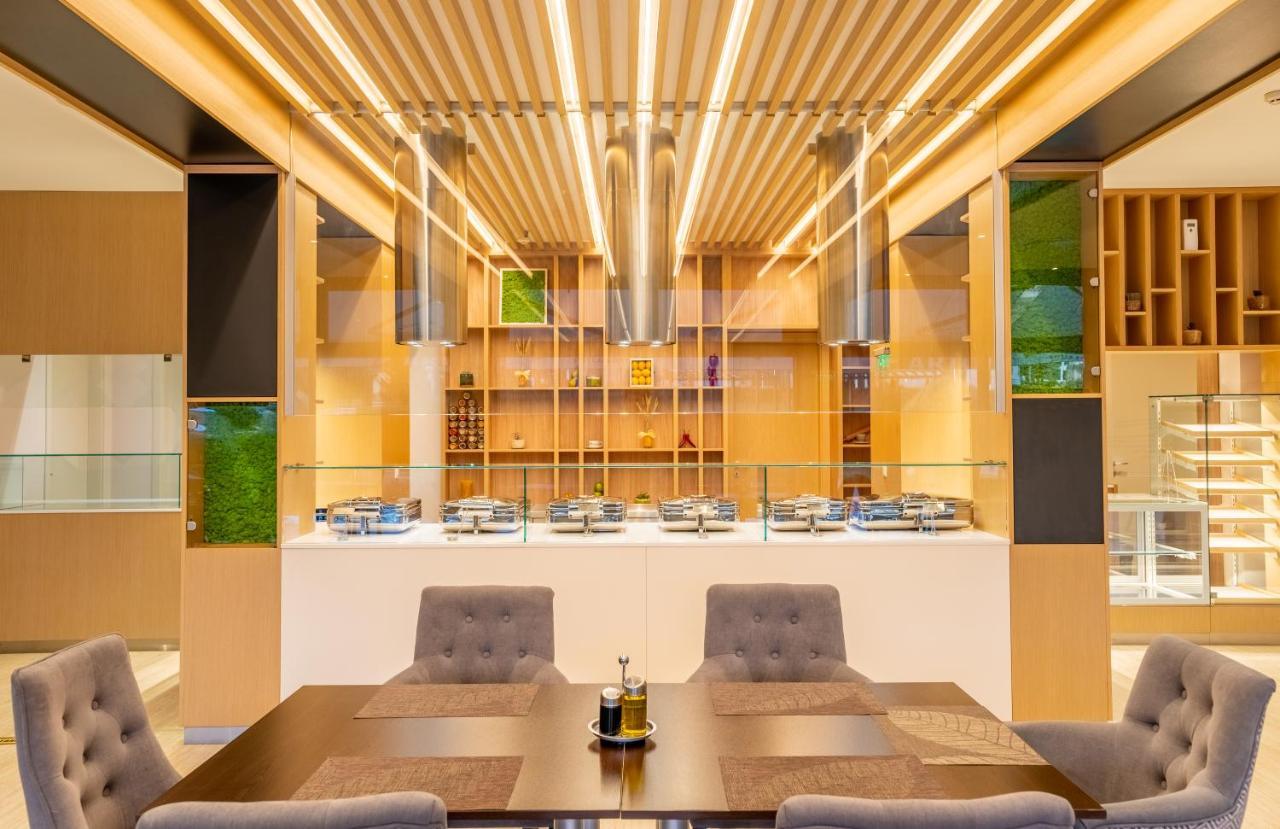 Hotel Sevtopolis Medical & Spa Pavel Banya Bagian luar foto