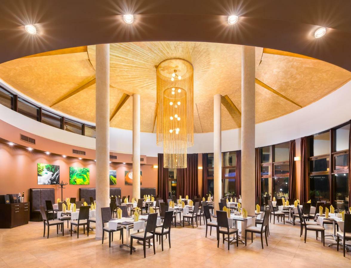Hotel Sevtopolis Medical & Spa Pavel Banya Bagian luar foto